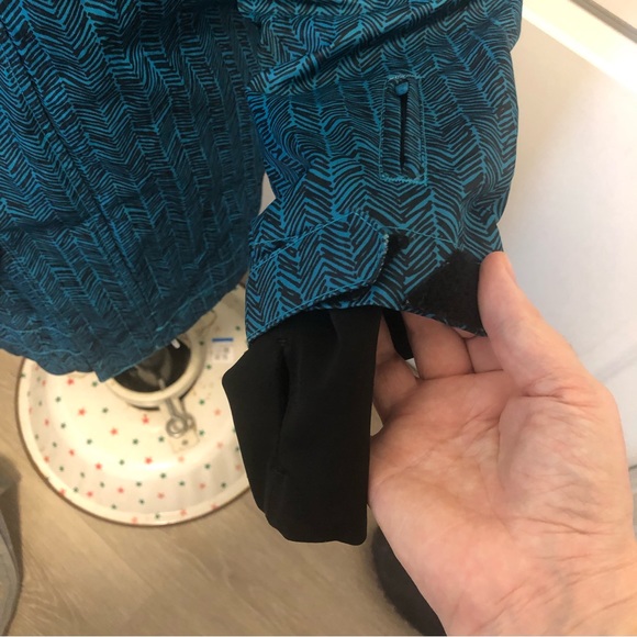 O Neill winter snow ski coat size medium - Picture 2 of 9